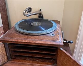 VICTORIAN VICTROLA WITH ALBUMS