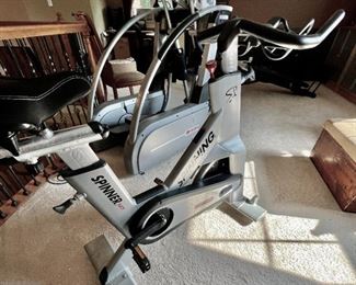 SPINNER BIKE