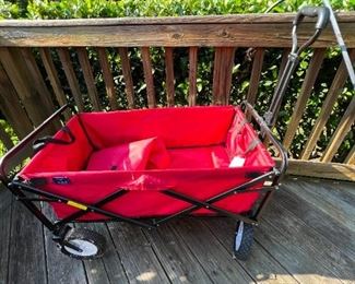 FOLDING GARDEN CART ON WHEELS