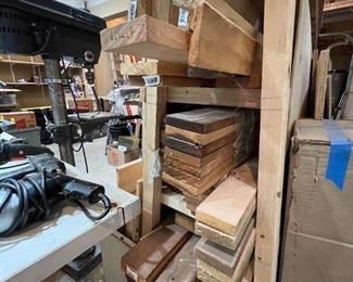 WOOD PLANKS AND WOOD CART