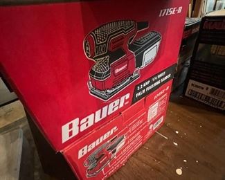 BAUER SANDERS IN BOX