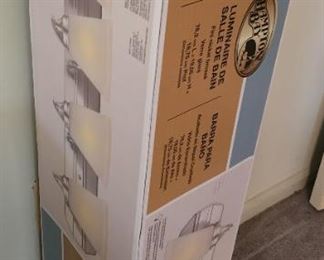 New in box 4 light  bath bar.