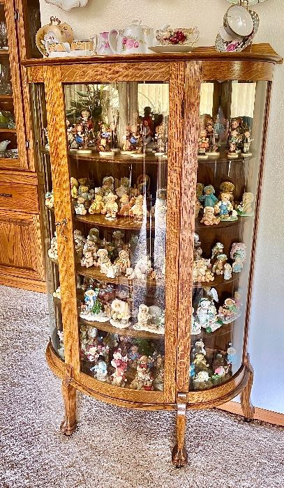 Beautiful Curved Glass Tiger Oak Cabinet.