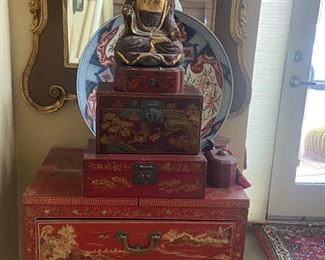 Chinoiserie red lacquer antique dressing table, 19th century