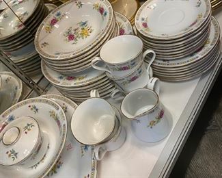 china dinnerware  plates tea cups set
