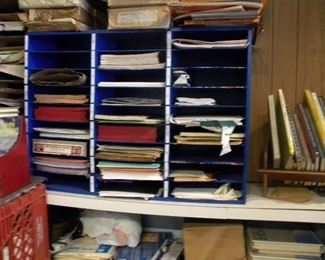 Paper, paper shelves, full reams, fine paper. 
