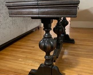 Kiel Servex Antique Expanding Couch Table
