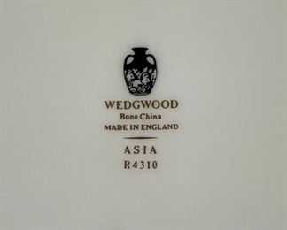77pc Wedgwood Asia Green China set Dinnerware		
