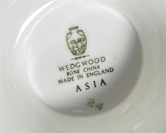 77pc Wedgwood Asia Green China set Dinnerware		
