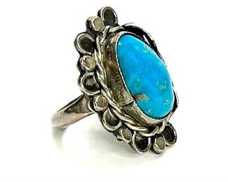 Vintage Native American Silver & Turquoise Ring Signed KT 	Size: 6 Centerpiece: 1.14x0.835in	

