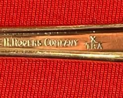 34pc Simeon L & George H Rogers Jasmine Silver Plate Flatware Set Silverware	Case: 3x15x10.5in	
