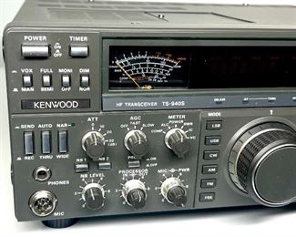 Kenwood TS-940S HF Transceiver  Amateur Ham Radio	6.25x16x16.5in	HxWxD
