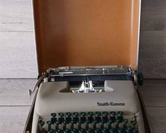 Vintage SmithCorona Typewriter