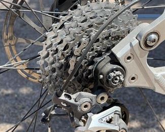 Motobecane Fantom DS 29er Full Suspension Mountain Bike 29 Center of Crank to Seat post top: 20.5in