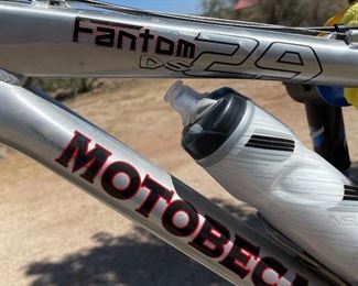 Motobecane Fantom DS 29er Full Suspension Mountain Bike 29 Center of Crank to Seat post top: 20.5in