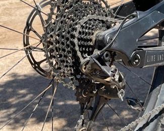 2020 YT Industries Jeffsy Core 3 29 Carbon Fiber Full Suspension Mountain Bike BLACK MAGIC Xl Center of Crank to Seat post top: 23in