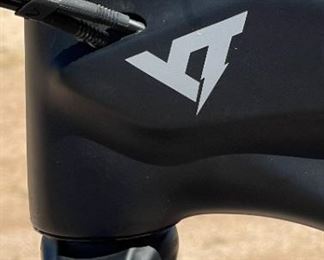 2020 YT Industries Jeffsy Core 3 29 Carbon Fiber Full Suspension Mountain Bike BLACK MAGIC Xl Center of Crank to Seat post top: 23in