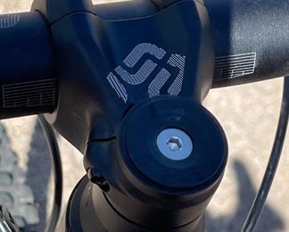 2020 YT Industries Jeffsy Core 3 29 Carbon Fiber Full Suspension Mountain Bike BLACK MAGIC Xl Center of Crank to Seat post top: 23in