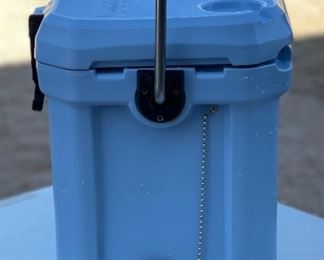 NICE Premium Cooler BLUE 15x22x14in HxWxD