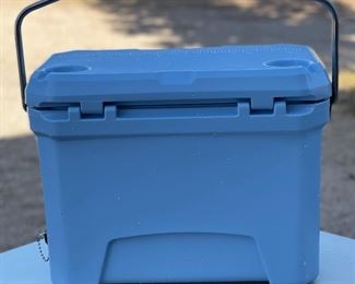 NICE Premium Cooler BLUE 15x22x14in HxWxD