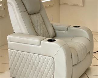 #1 Abbyson Calton Leather Power Recliner with Power Headrest IVORY 54 x 35 x 33in HxWxD