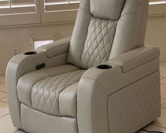 #1 Abbyson Calton Leather Power Recliner with Power Headrest IVORY 54 x 35 x 33in HxWxD