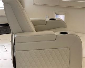 #2 Abbyson Calton Leather Power Recliner with Power Headrest IVORY 54 x 35 x 33in HxWxD