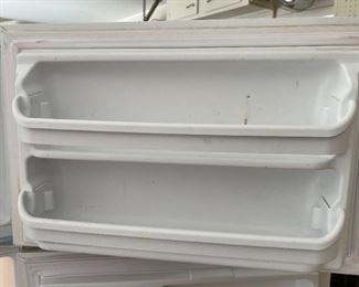 Kenmore Garage Fridge Refrigerator/Freezer 253.6880201E 66 x 30 x 33in HxWxD
