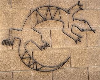 Lizard Wrought Iron Yard Art 25 x 38in