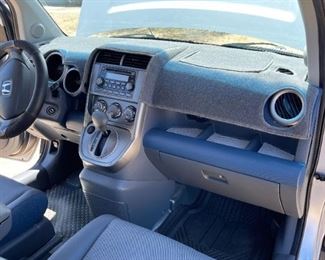 2004 Honda Element EX Compact SUV All Wheel Drive
2004 Honda Element EX Compact SUV All Wheel Drive