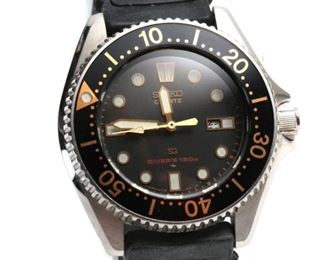 Seiko 2625-0019 Vintage Ladies Dive Watch Ladies 32mm Diameter Bezel