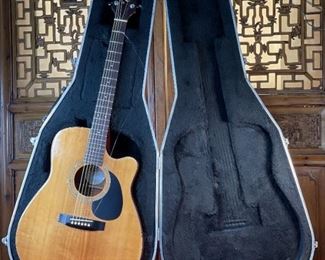 Takamine EG-330C Acoustic Electric Guitar In Hard Case Case: 6.5x19.5x44.5in HxWxD