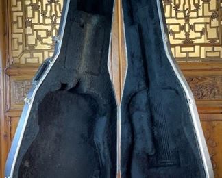 Takamine EG-330C Acoustic Electric Guitar In Hard Case Case: 6.5x19.5x44.5in HxWxD