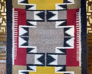 Vintage Navajo Rug Native American 34x22.75in HxWxD