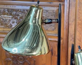 Vintage 3 Head Cone Shade Gold Lamp 27x19x19in HxWxD