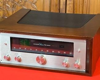 Marantz 10b Vintage Tube Fm Stereo Tuner with Wood Case 10-B Tuner: 5.75x15.5x15.5in 29lbs 6oz Case: 6.75z18x15.25in 7lbs 10oz HxWxD