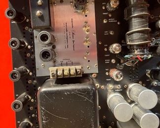 Marantz 10b Vintage Tube Fm Stereo Tuner with Wood Case 10-B Tuner: 5.75x15.5x15.5in 29lbs 6oz Case: 6.75z18x15.25in 7lbs 10oz HxWxD