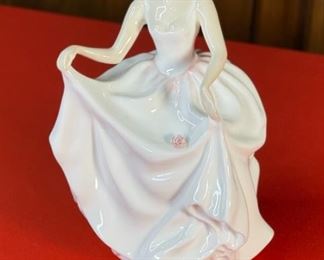 Royal Doulton HN3291 Tracy Porcelain Figurine Signed Bone China England 7.75x4x4in HxWxD