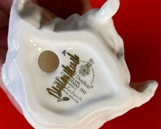 Royal Doulton 3488 Christmas Day Porcelain Figurine Signed Bone China England 6x4x3in HxWxD