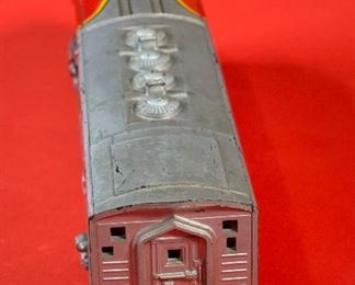 2pc Lionel Santa Fe 2333-20 Diesel Locomotive Train & 2333-20 Dummy F3 Train Postwar 4x2.5x13.5in HxWxD