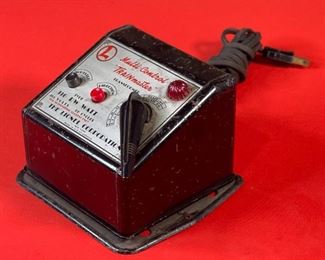 Lionel Multi-Control Trainmaster Transformer Type RW 110 Watt. 4.5x6.75x5.75 HxWxD