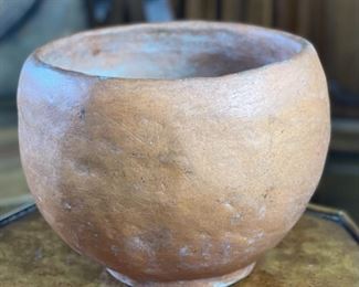 Tohono O'odham Papago Indian Clay Pottery Bowl Primitive Native American Pot 6.5 in H x 8in Diameter at widest point