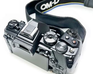 Olympus OM-D E-M1 Mark III Mirrorless Camera Body IM019 Digital Camera DSLR Box: 4.5x8x6.5in HxWxD