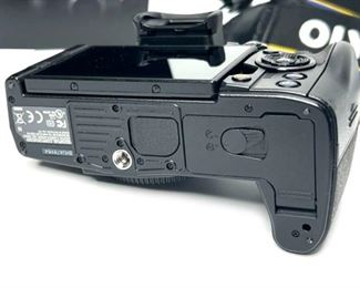 Olympus OM-D E-M1 Mark II Mirrorless Camera Body IM002 Digital Camera DSLR Box: 4.5x8x6.5in HxWxD