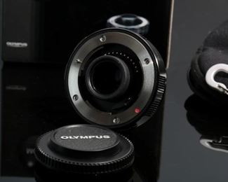 Olympus M. Zuiko Digital 1.4x Teleconverter MC-14 Micro Four Thirds WC573702 Box: 3.25x4.5x3.25in HxWxD