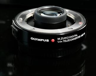 Olympus M. Zuiko Digital 1.4x Teleconverter MC-14 Micro Four Thirds WC573702 Box: 3.25x4.5x3.25in HxWxD