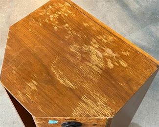 2pc Electro-Voice EV Aristocrat Speaker 12TRXB Corner Horn PAIR 29.5x19x16.25in HxWxD