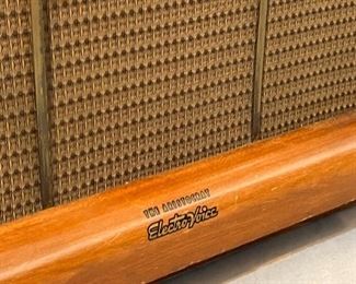 2pc Electro-Voice EV Aristocrat Speaker 12TRXB Corner Horn PAIR 29.5x19x16.25in HxWxD