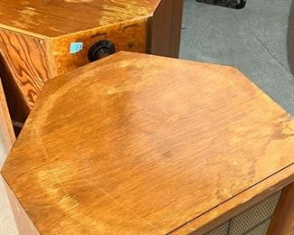 2pc Electro-Voice EV Aristocrat Speaker 12TRXB Corner Horn PAIR 29.5x19x16.25in HxWxD