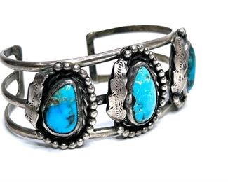 Vintage Navajo Silver & Turquoise Cuff Bracelet Size: 6.5in 1.2in W